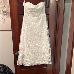 Lulu's Cream Sweetheart Strapless Bridal Gown